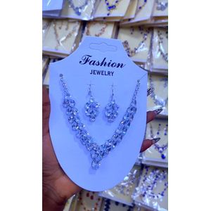 Elegant Crystal Flower Necklace & Earrings Set for Women – Jewelry