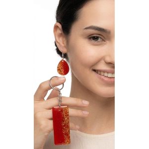 Moza Set of beautiful customized earrings and keyholder