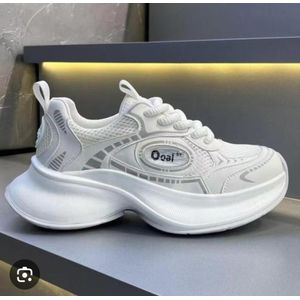 White Chunky Men Lace up Sneakers 