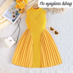 Quality and beautiful princess gown with a necklace 