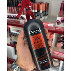 TRESemmé Heat Protection (Shine) Spray- 236ml With Keratin. Treseme Heat Protectant Hair Spray