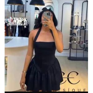 Stunning and Gorgeous and stunning dress for smart Ladies