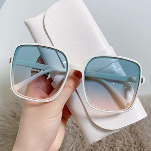 Oversized Gradient Blue Pink Sunglasses White Frame  Shades Anti Glare Sun Glasses Daily Outing UV400 For Women Men Eyeglasses