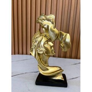 Couples Statue Home Decor Ornament Mini Resin Figurines