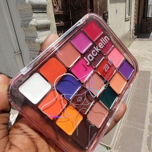 Best Lipstick and concealer pallet  