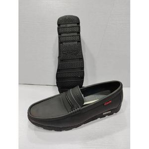Clarks Sophisticated Men's Leather Clark Shoe- Blue