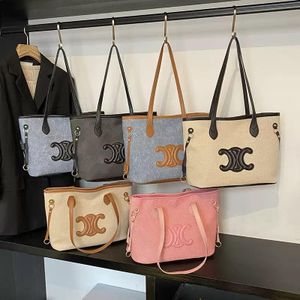 Women’s Large Capacity Tote Bag – Stylish Shoulder Handbag for Work, Shopping & Travel