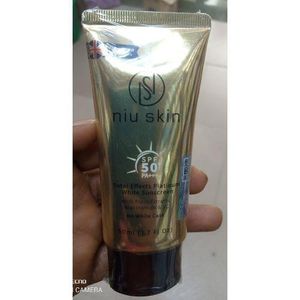 Niu Skin  Total Effects Platinum White Sunscreen