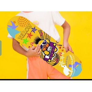 Double-tilted Children Skateboard 59CM Beginner Skateboard 3-12yellow 