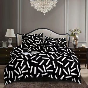 6by6 bedsheets with 4 pillowcases 