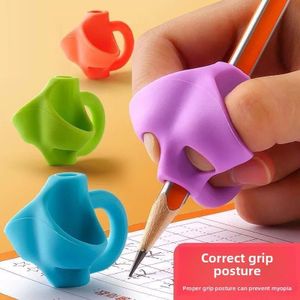Cute Silicone Pencil Grip Pen Holding And Sitting Aid Grip Pencil Grips For Kids Handwriting four-pack 
