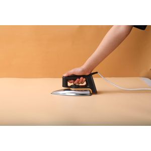 Non-stick Soleplate and Adjustable Temperature Control Dry Iron
