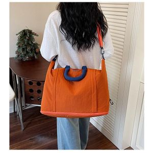 Large Capacity Travel Duffle Bag, Lightweight Hand & Crossbody Bag, Yoga Gym Bag with Wet-Dry Separate Side Pocket, Expandable Bottom Space via Zipper, Portable Storage Overnight Luggage Bag, Multiple Colors