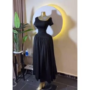 Gorgerous fitted long gown for ladies