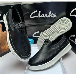 Clarks  SoftMotion Slip-On Loafers (ED285)
