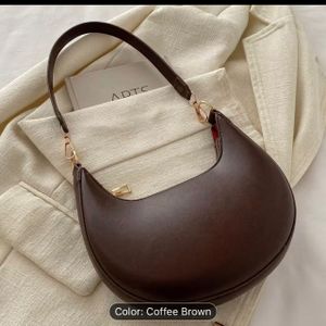 Women's Mini Luxurious Crescent Shouder Bag with Adjustable Shoulder Strap (brown)