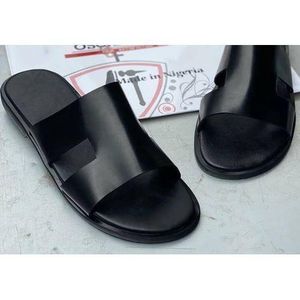 Men's Black Leather Pam - Black Palm