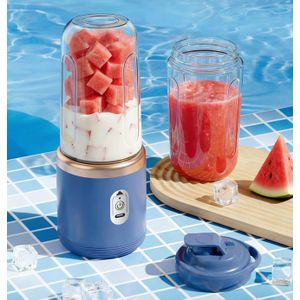 Rechargeable portable mini juicer, small juicer