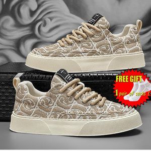 Bekia  Embroidery pattern Men's Casual Shoes Sneakers Anti slip breathableSports Shoes