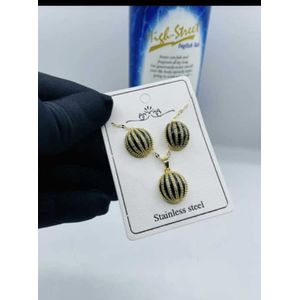 Gold And Black Set Earring And Necklace