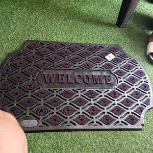 Dexim Modern Outdoor Non-Slip Hollow Rubber Foot Mat