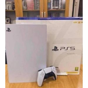 Sony PlayStation 5 Disc Edition Console 4k Gaming, 825GB SSD DualSense Controller Ray Tracing 