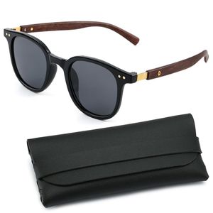 Retro Square Wood Grain Sunglasses for Men Women, UV Protection Vintage Wooden Temple Shades, Lightweight Comfort Eyewear for Driving Beach Travel