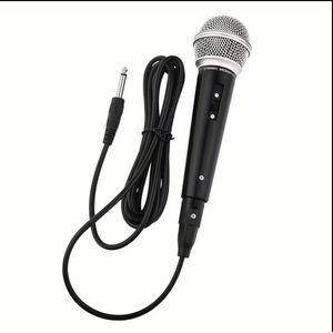 Wired Microphone With Smart Noise Reduction. 