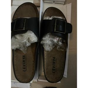 Turkish levinya slip on