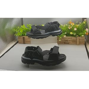 Quality Chunky All-Black Unisex Utility Sports Sandals. 