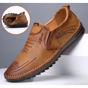 Sizes 41/42 (Shared size).Hand sewn soft leather shoes and durable men's shoes