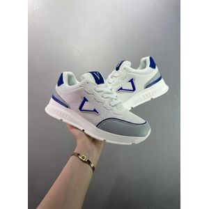 Original man sneakers 