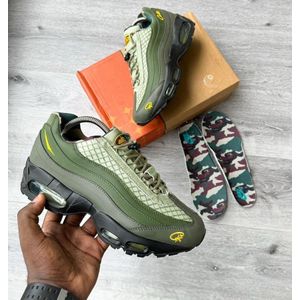 Original man sneakers 