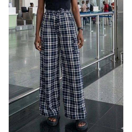 Fashion Women’s Loose-Fitting Pant with Elastic band and drawstring. - image 2