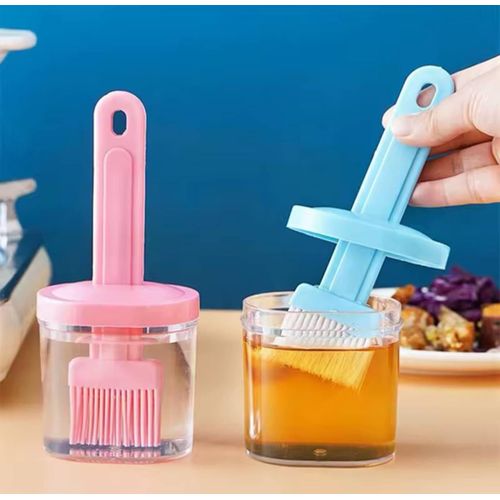 Generic oil bottle with an integrated silicone basting brush