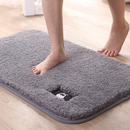 Generic Super Soft Absorbent Bathroom Floor Mat – Fluffy & Comfortable