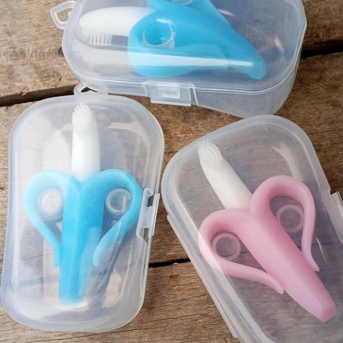 product_image_name-Generic-Banana silicone brush and teether -1