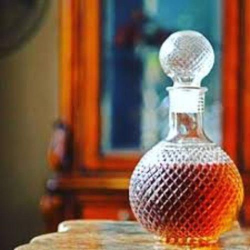 Generic Luxury Cut Crystal Glass Decanter with Ball Stopper