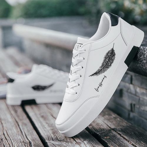 No Stylish men's maple leaf design, versatile casual platform sneakers
