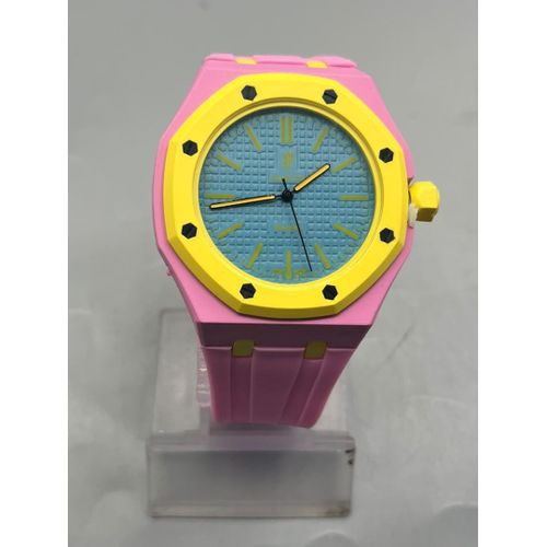 Fashion Pink Silicone Strap Analog Wristwatch for Men