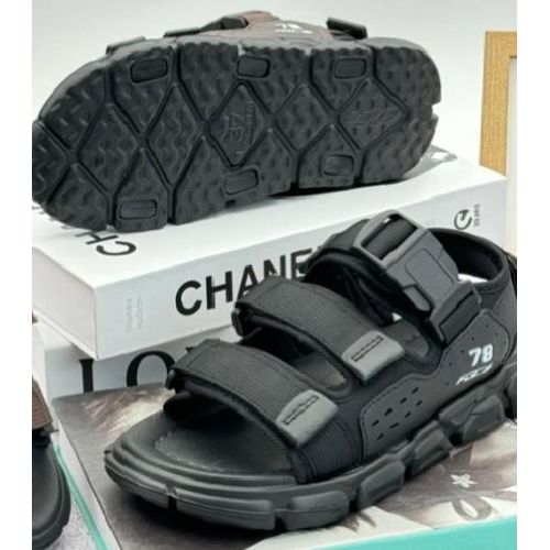 Fashion unisex sandals - black