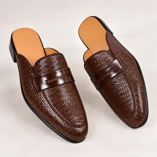 Fashion Men's elegant brown woven half shoe