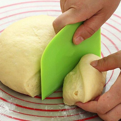 Generic 2pcs Plastic Cake Cream Spatula, Dough Knife, Butter Scraper with Plain Smooth Edge, Baking Tools
