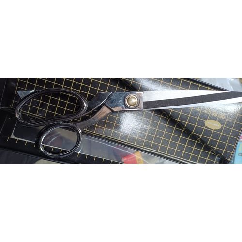 Generic STAINLESS STEEL SCISSORS -Home Liber - image 2
