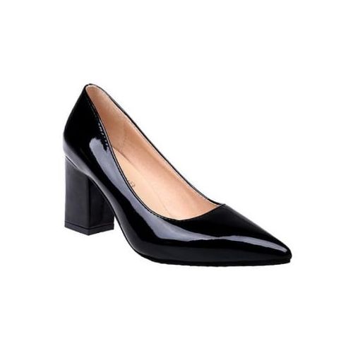 Black cover shoes shop