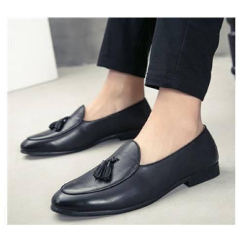 tassel moccasin loafers