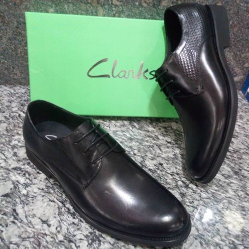 black cap toe shoe