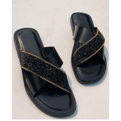 Top 25 Latest Palm Slippers for Guys 2023 in Nigeria