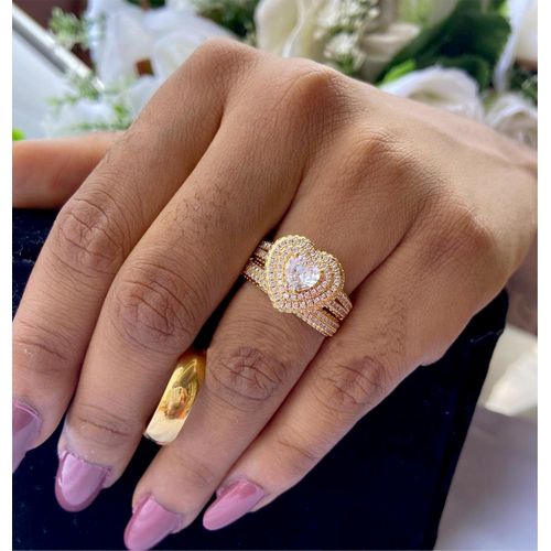 How to choose the best engagement ring for her - Gold Wedding Rings Store  in Lagos, Nigeria