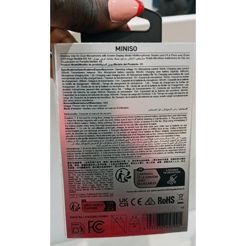 product_image_name-Miniso-Wireless Clip-On Dual Microphone With Screen Display-3